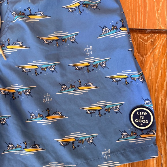 Mens life is good swim trunks - Picture 2 of 5